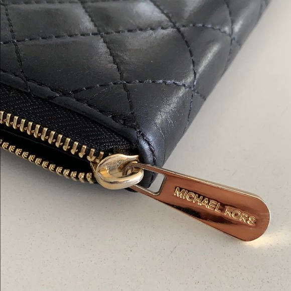Michael Kors black wallet - Picture 3 of 4